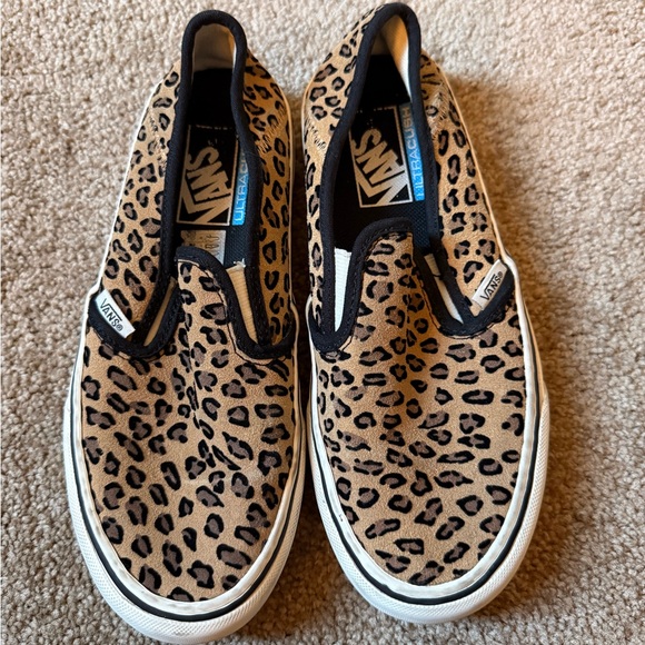 Vans Shoes - Vans slip-on sneakers